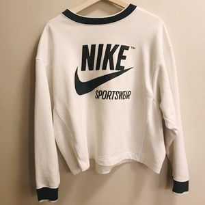 Nike sportswear crew neck sweatshirt